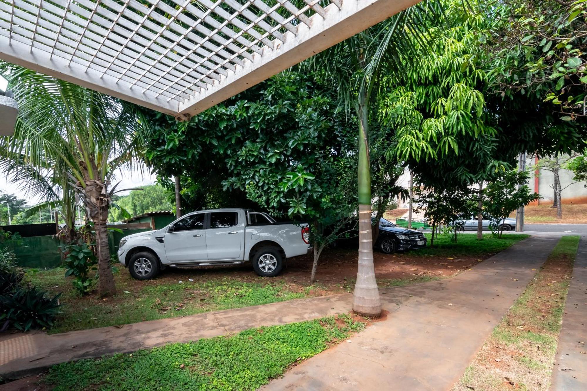 Design Stay Suite 02 - Pousada Zona Sul Prox Umc, Praia Clube E Shopping Uberlandia Exterior photo